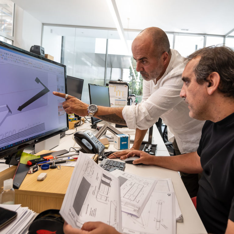 Bureau d'études et de styles des meubles maison XXL