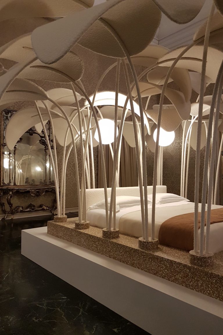 Le refuge de la nuit Marc Ange - Salon de Milan